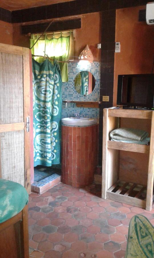 Hotel Sobo Bade à Toubab Dialo Extérieur photo